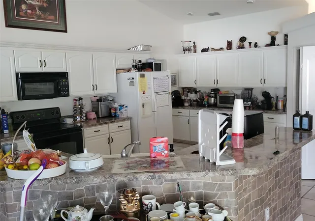 Photo 2 of Single family home for sale at 11 Prince Walter Ln, Palm Coast, FL 32164 | MLS# FC322406 | Listing updated on 2026-10-28