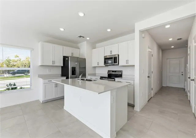 Photo 4 of Townhouse for sale at 14052 Lilac Sky Ter, Bradenton, FL 34211 | MLS# A4711091 | Listing updated on 2026-10-28