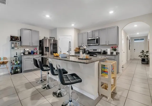 Photo 4 of Single family home for sale at 5384 Hickory Downs Way, Saint Cloud, FL 34771 | MLS# S5160327 | Listing updated on 2026-10-28
