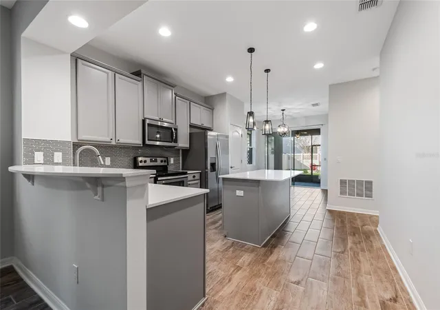 Photo 2 of Single family home for sale at 5567 Cypress Hl Rd, Winter Garden, FL 34787 | MLS# O6453267 | Listing updated on 2026-10-29