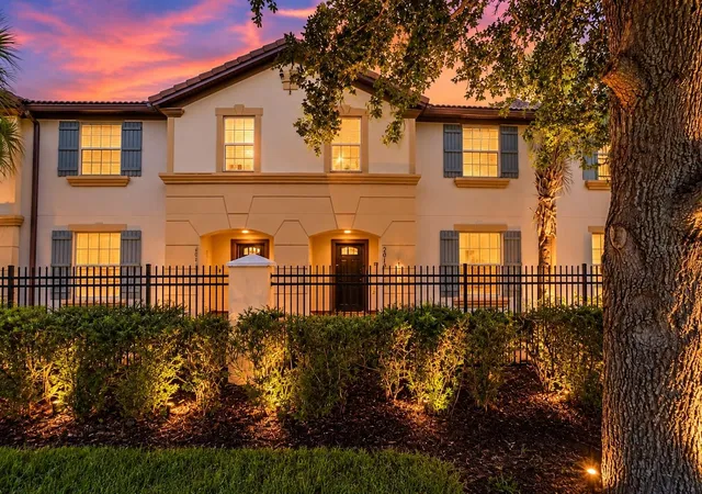 Townhouse for sale at 2015 Majorca Dr, KISSIMMEE, FL 34747 | MLS# S5160332