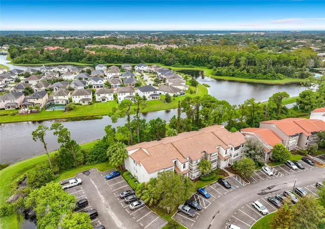 Photo 3 of Condo for sale at 5148 Conroy Rd #34, Orlando, FL 32811 | MLS# L4966096 | Listing updated on 2026-10-28