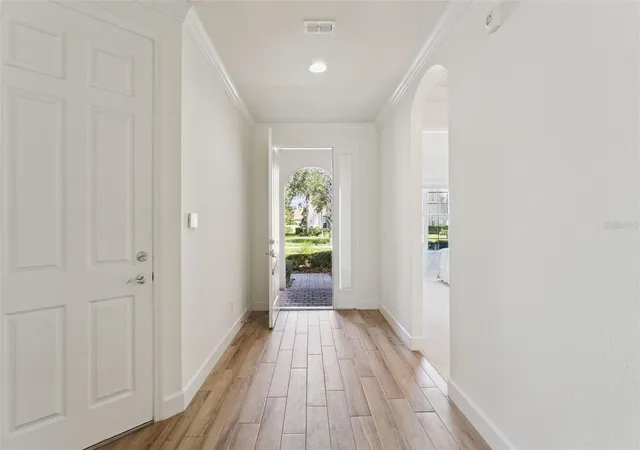 Photo 4 of Single family home for sale at 11824 Padua Ln, Orlando, FL 32827 | MLS# O6453284 | Listing updated on 2026-10-29