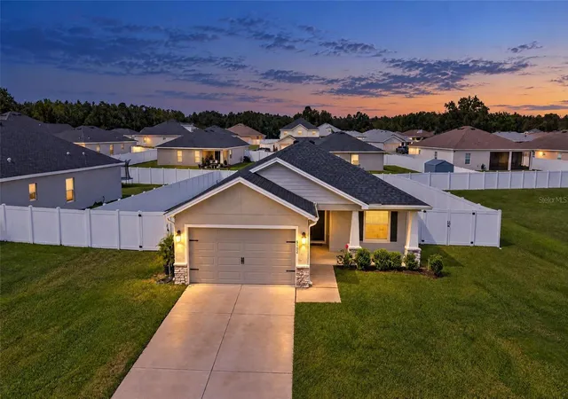 Photo 1 of Single family home for sale at 9102 SE 43rd Terrace, Ocala, FL 34480 | MLS# OM734818 | Listing updated on 2026-10-30