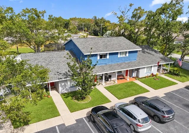 Photo 1 of Townhouse for sale at 4005 Cypress Willow Ct, Tampa, FL 33614 | MLS# O6453299 | Listing updated on 2026-10-28