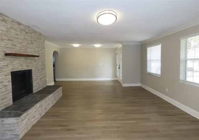 Photo 3 of Single family home for sale at 1503 Garden Ave, Tarpon Springs, FL 34689 | MLS# TB8562207 | Listing updated on 2026-10-28