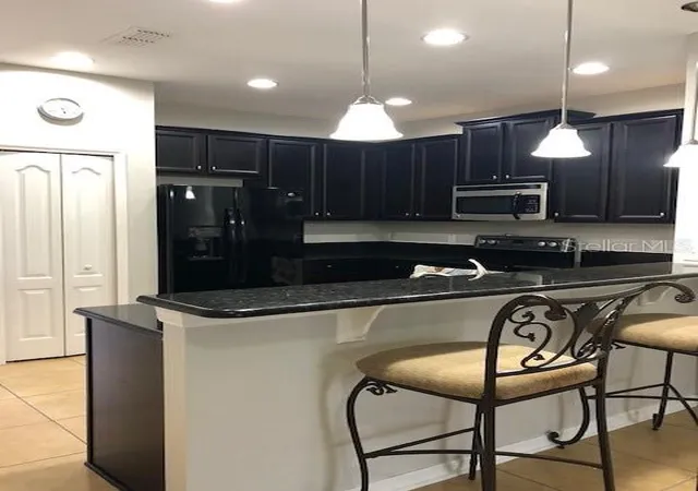 Photo 4 of Townhouse for sale at 9073 Shepton St, Orlando, FL 32825 | MLS# O6453304 | Listing updated on 2026-10-29