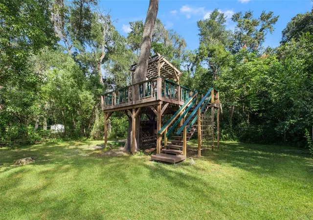 Photo 3 of Manufactured home for sale at 418 Washington Ave, Brooksville, FL 34604 | MLS# TB8562218 | Listing updated on 2026-10-28