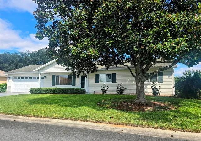 Photo 1 of Single family home for sale at 13717 SE 86th Terrace, Summerfield, FL 34491 | MLS# OM734820 | Listing updated on 2026-10-28