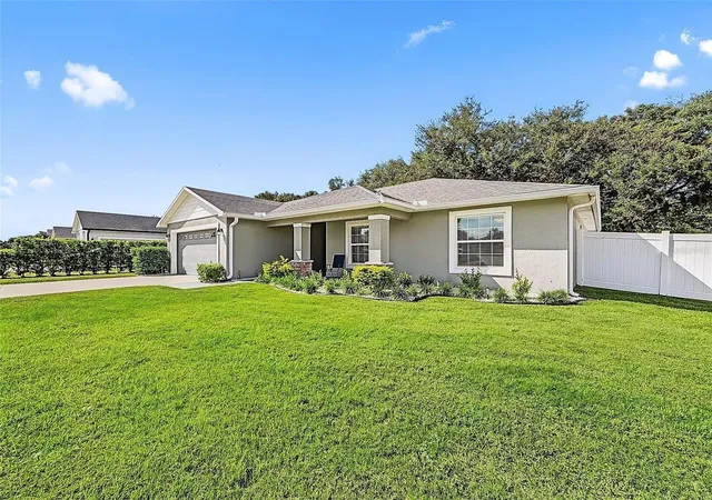 Photo 1 of Single family home for sale at 1420 Magnolia Ln, Auburndale, FL 33823 | MLS# TB8562229 | Listing updated on 2026-10-30