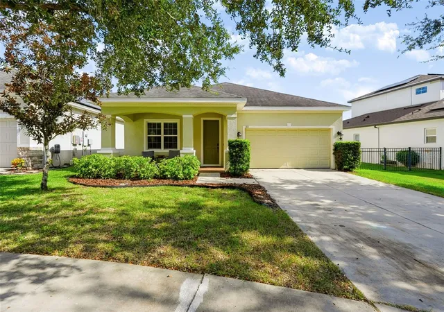 Single family home for sale at 313 Roxbury Xing Ct, VALRICO, FL 33594 | MLS# TB8562243