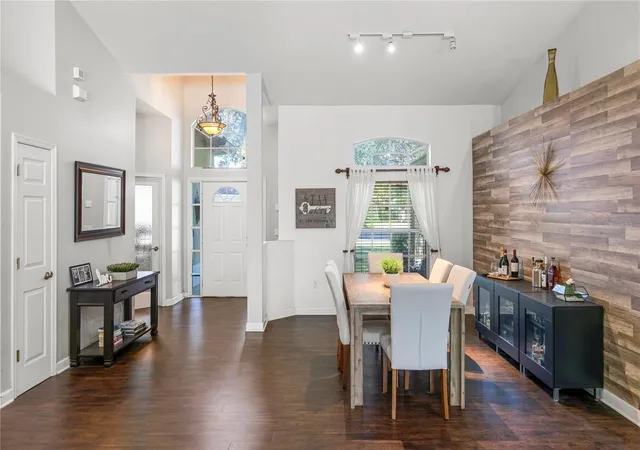 Photo 2 of Single family home for sale at 6897 Sylvan Woods Dr, Sanford, FL 32771 | MLS# O6453317 | Listing updated on 2026-10-29