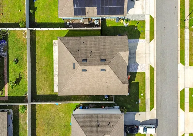 Photo 2 of Single family home for sale at 3309 Sonder Dr, Davenport, FL 33896 | MLS# S5160345 | Listing updated on 2026-10-29