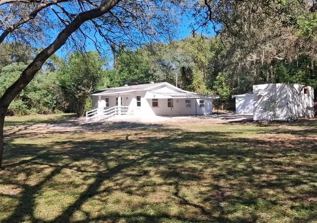 Single family home for sale at 40400 Sunset Dr, EUSTIS, FL 32736 | MLS# O6453331
