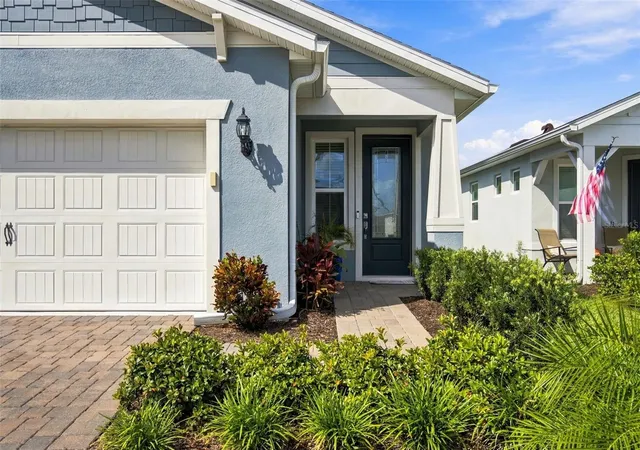 Photo 1 of Single family home for sale at 2338 Lily Bloom Rd, Saint Cloud, FL 34771 | MLS# O6453342 | Listing updated on 2026-10-29