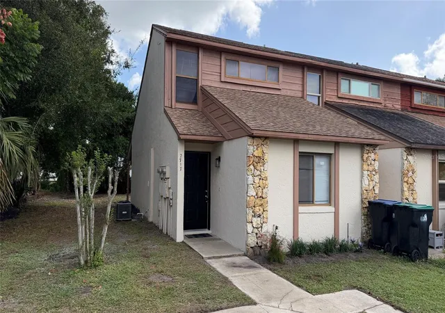 Photo 1 of Townhouse for sale at 2717 Gray Fox Ln, Orlando, FL 32826 | MLS# O6453344 | Listing updated on 2026-10-29
