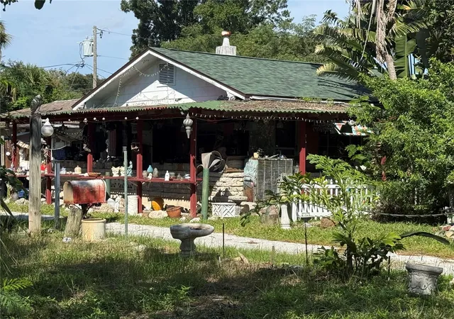 Photo 1 of Single family home for sale at 2625 Quincy St S, Gulfport, FL 33711 | MLS# TB8562273 | Listing updated on 2026-10-30