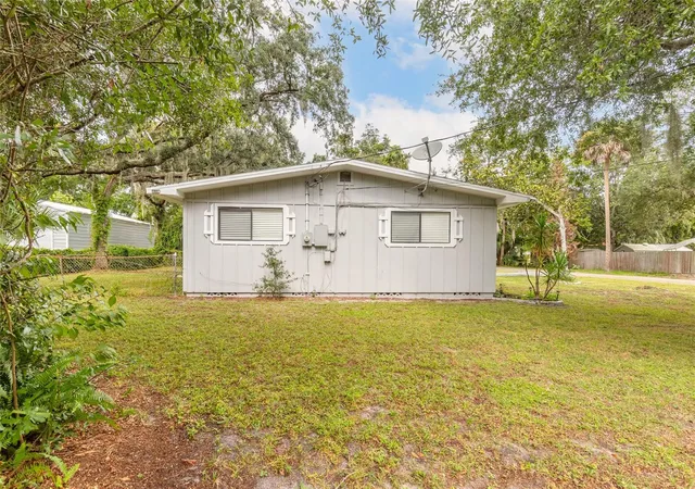 Photo 3 of Single family home for sale at 5221 Bretts St, Port Orange, FL 32127 | MLS# V4952031 | Listing updated on 2026-10-29