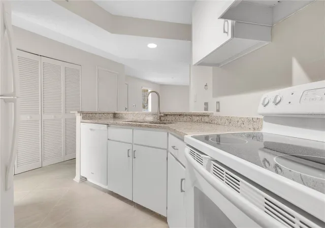 Photo 3 of Condo for sale at 115 112th Avenue NE #617, Saint Petersburg, FL 33716 | MLS# TB8562284 | Listing updated on 2026-10-30