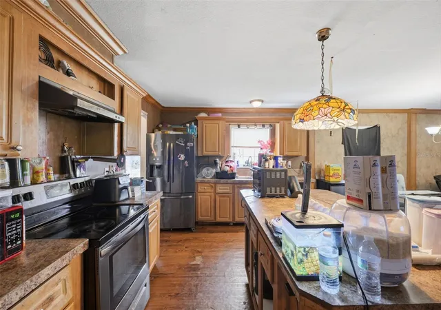 Photo 3 of Manufactured home for sale at 39522 River Rd, Dade City, FL 33525 | MLS# W7890699 | Listing updated on 2026-10-29