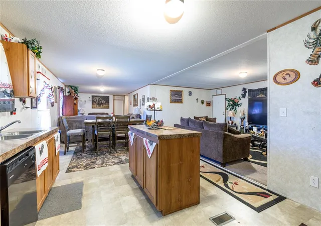 Photo 4 of Manufactured home for sale at 13719 NW 89th Avenue, Lake Butler, FL 32054 | MLS# GC544491 | Listing updated on 2026-10-28