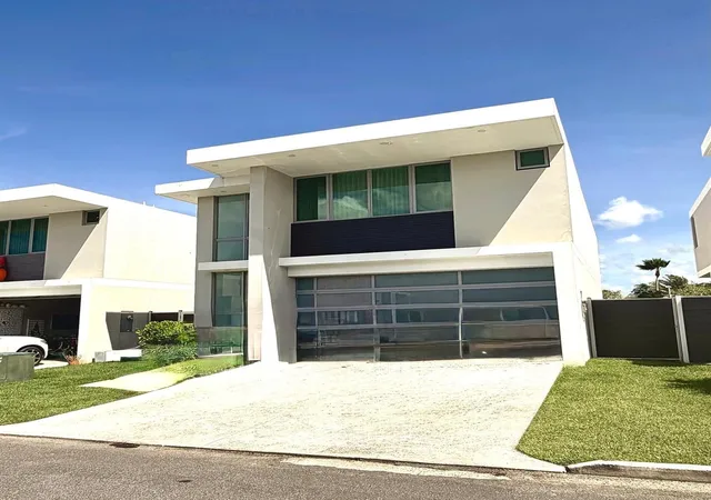 Photo 1 of Single family home for sale at 67 St Riviera Village #25, Bayamon, PR 00959 | MLS# PR9125330 | Listing updated on 2026-10-29