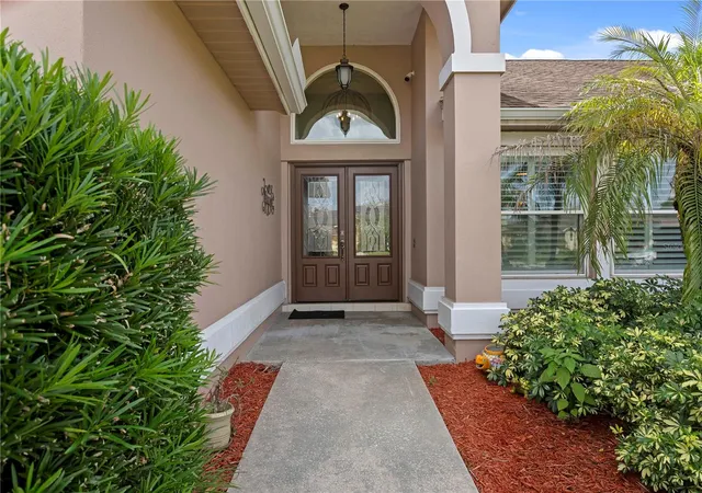 Photo 1 of Single family home for sale at 2307 Marseille Ct, Valrico, FL 33596 | MLS# TB8562302 | Listing updated on 2026-10-30