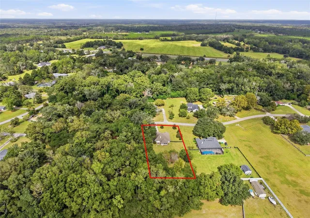 Photo 3 of Single family home for sale at 21073 NW 167th Place, High Springs, FL 32643 | MLS# GC544493 | Listing updated on 2026-10-30