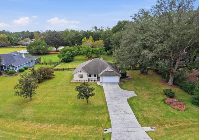 Photo 4 of Single family home for sale at 21073 NW 167th Place, High Springs, FL 32643 | MLS# GC544493 | Listing updated on 2026-10-30