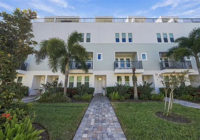 Photo 1 of Townhouse for sale at 2442 W Mississippi Ave #3, Tampa, FL 33629 | MLS# TB8562313 | Listing updated on 2026-10-30