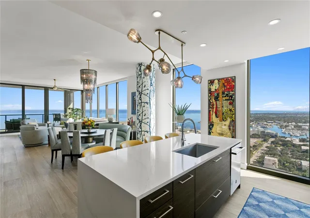 Photo 2 of Condo for sale at 301 1st Street S #3201, Saint Petersburg, FL 33701 | MLS# TB8562320 | Listing updated on 2026-10-29