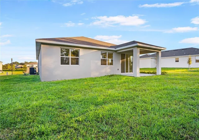 Photo 4 of Single family home for sale at 9211 Players Dr, Brooksville, FL 34613 | MLS# TB8562334 | Listing updated on 2026-10-29
