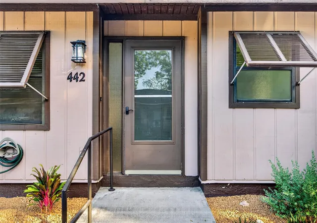 Photo 1 of House for sale at 442 N Jefferson Ave, Sarasota, FL 34237 | MLS# N6146374 | Listing updated on 2026-10-29