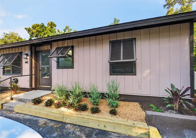 Photo 3 of House for sale at 442 N Jefferson Ave, Sarasota, FL 34237 | MLS# N6146374 | Listing updated on 2026-10-29