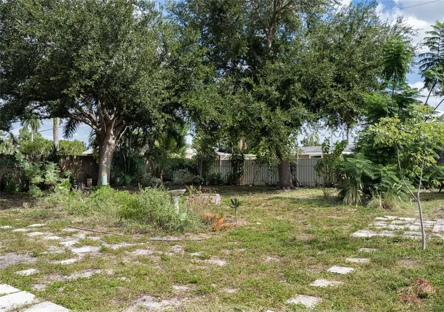 Photo 2 of Single family home for sale at 315 62nd Street W, Bradenton, FL 34209 | MLS# A4711155 | Listing updated on 2026-10-30
