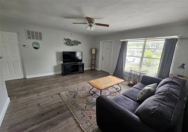 Photo 4 of Single family home for sale at 315 62nd Street W, Bradenton, FL 34209 | MLS# A4711155 | Listing updated on 2026-10-30