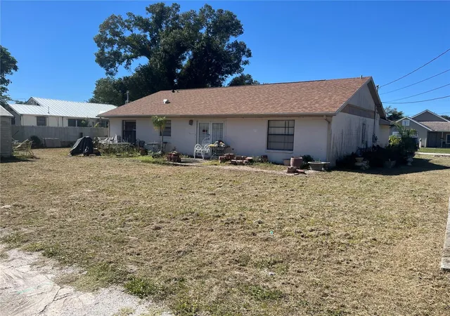 Photo 4 of Single family home for sale at 1100 Fargo St S, Saint Petersburg, FL 33712 | MLS# TB8562346 | Listing updated on 2026-10-30