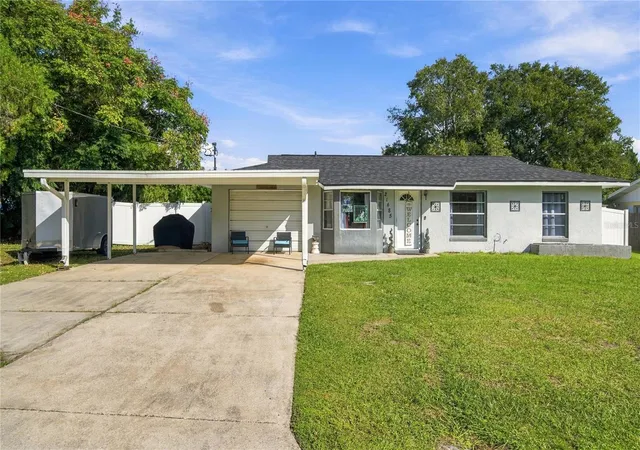 Single family home for sale at 21485 SW Raintree St, DUNNELLON, FL 34431 | MLS# OM734840