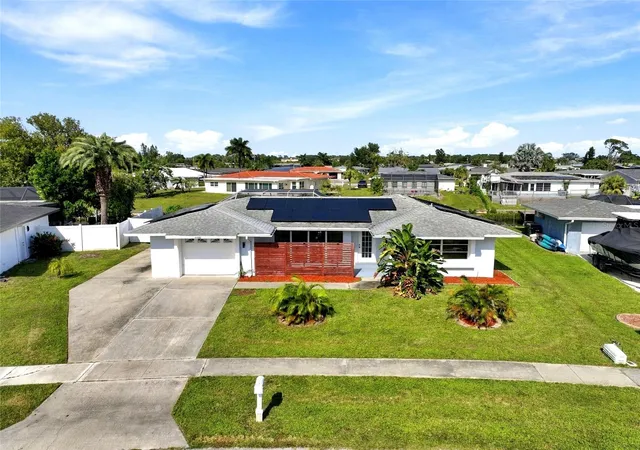 Photo 4 of Single family home for sale at 6422 Fabian Rd, North Port, FL 34287 | MLS# TB8562354 | Listing updated on 2026-10-29