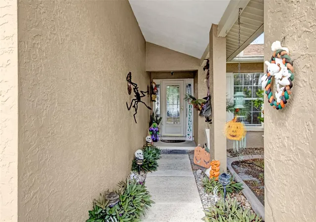 Photo 2 of Single family home for sale at 7913 Rusty Hook Ct, Hudson, FL 34667 | MLS# TB8562355 | Listing updated on 2026-10-29