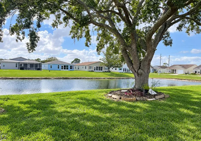 Photo 1 of Single family home for sale at 124 Trailwood Dr, Leesburg, FL 34748 | MLS# O6453393 | Listing updated on 2026-10-30