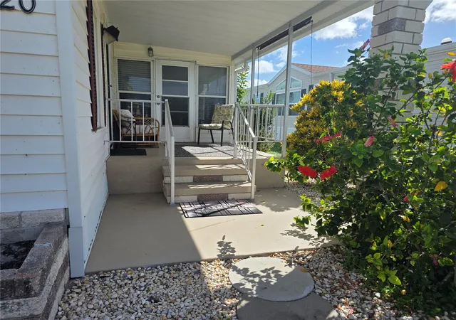 Photo 3 of Manufactured home for sale at 2820 Waxwing Ln, Englewood, FL 34224 | MLS# N6146376 | Listing updated on 2026-10-30