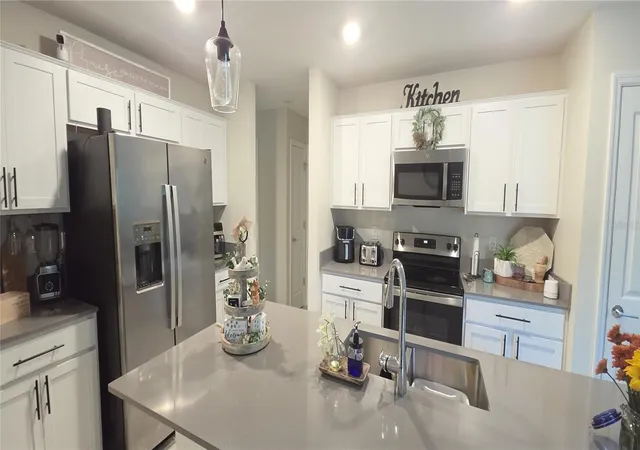 Photo 3 of Single family home for sale at 1880 Ancestry Trl, Kissimmee, FL 34746 | MLS# O6453408 | Listing updated on 2026-10-29