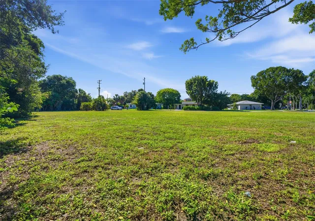 Photo 2 of Land for sale at 4801 Mcgregor Blvd, Fort Myers, FL 33901 | MLS# TB8562370 | Listing updated on 2026-10-29