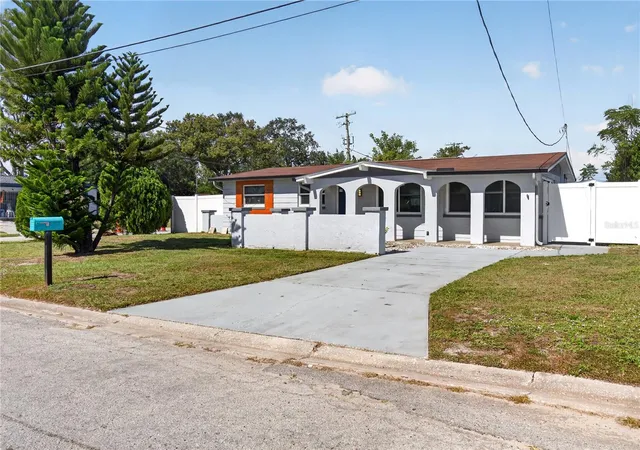 Single family home for sale at 2602 E 110th Avenue, TAMPA, FL 33612 | MLS# TB8562373