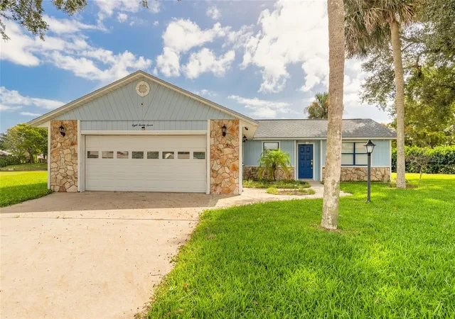 Single family home for sale at 827 Pine Tree Ct, PORT ORANGE, FL 32127 | MLS# V4952037