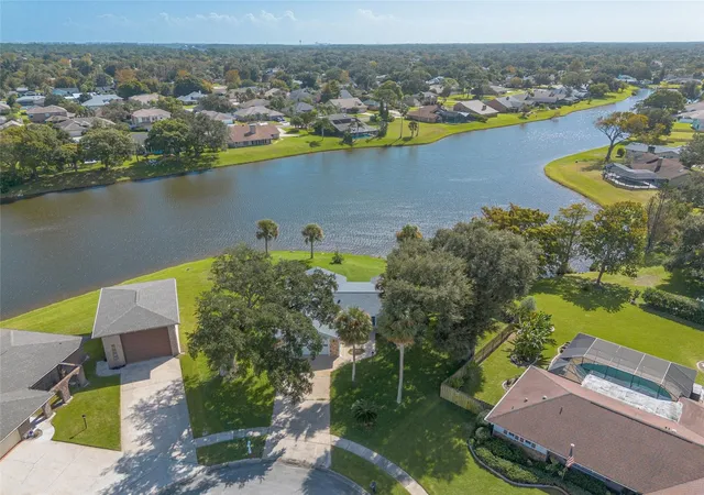 Photo 1 of Single family home for sale at 827 Pine Tree Ct, Port Orange, FL 32127 | MLS# V4952037 | Listing updated on 2026-10-29