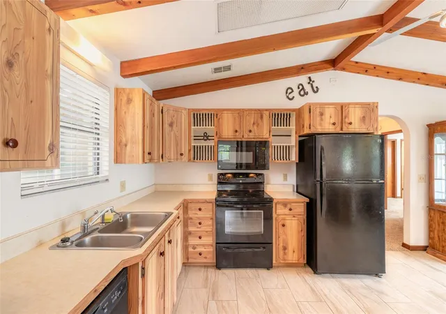 Photo 3 of Single family home for sale at 827 Pine Tree Ct, Port Orange, FL 32127 | MLS# V4952037 | Listing updated on 2026-10-29