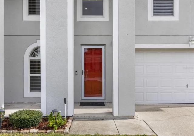 Photo 3 of Single family home for sale at 2085 Oldham Ave, Deltona, FL 32725 | MLS# O6453416 | Listing updated on 2026-10-29