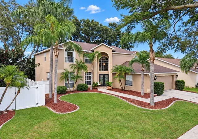 Single family home for sale at 11214 Longbrooke Dr, RIVERVIEW, FL 33579 | MLS# TB8562378